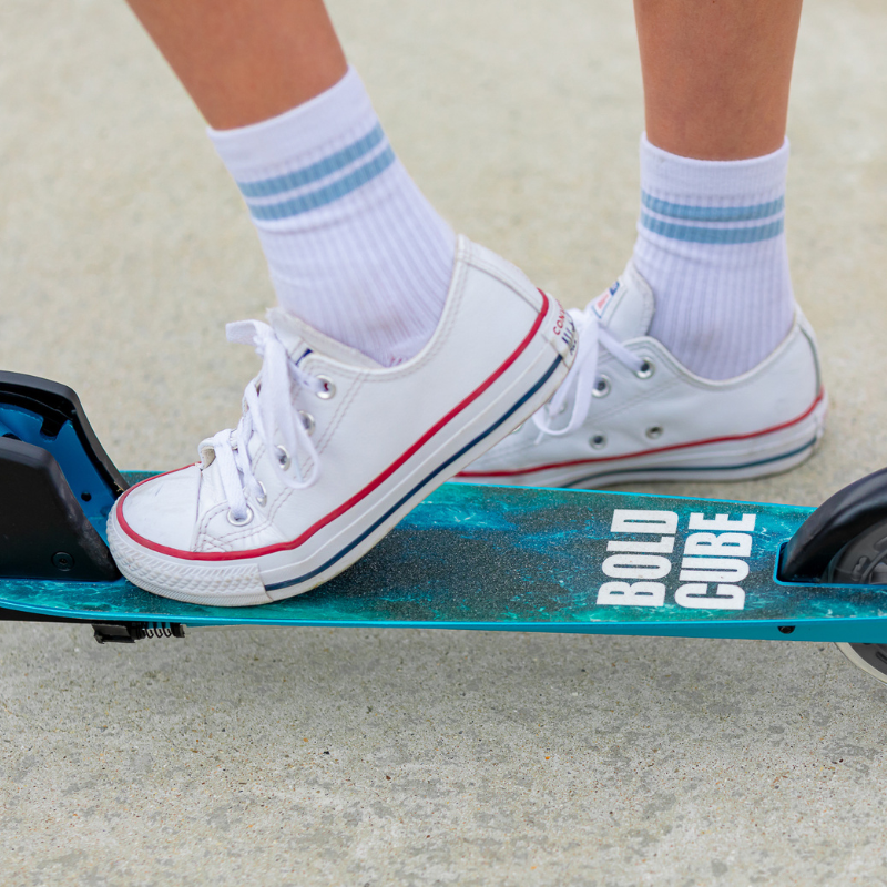 BOLDCUBE Kids Deluxe 2 Wheel Scooter Turquoise 6-14 years