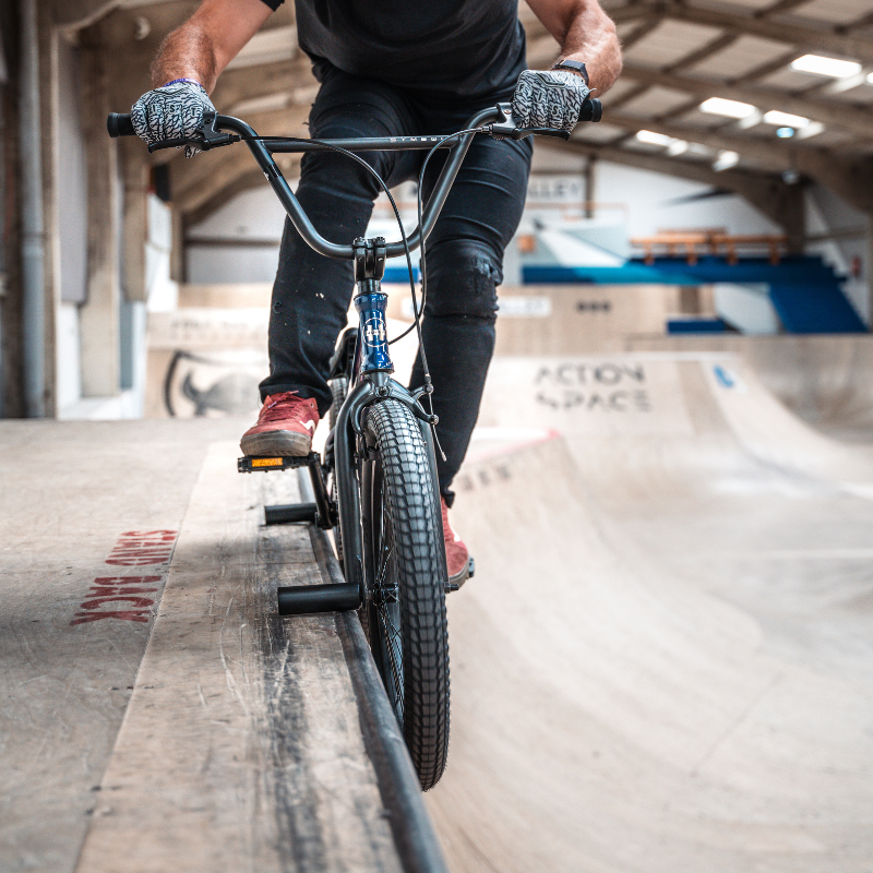 Symbol 20" Freestyle BMX Bike – Durable & Lightweight
