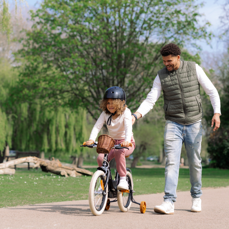 Vintage 16-inch Kids Bike 4-6 years Matte Black with basket & stabilisers