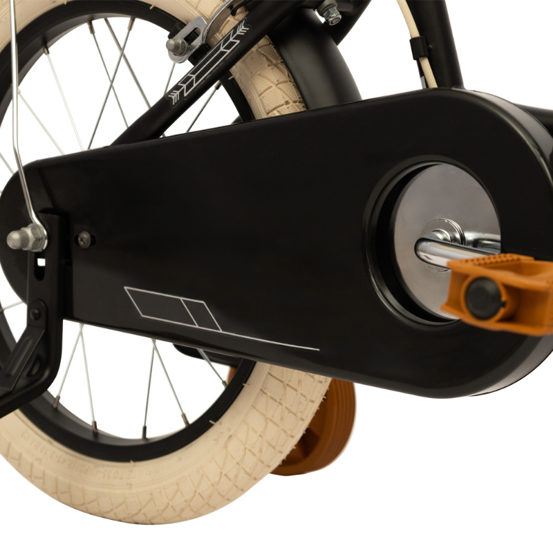 Vintage 16-inch Kids Bike 4-6 years Matte Black with basket & stabilisers