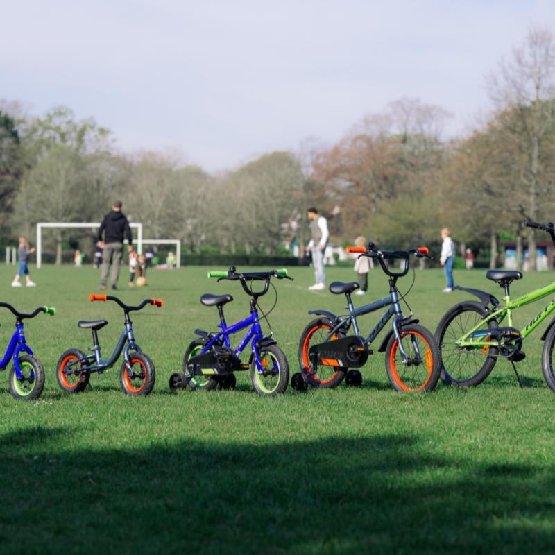 Huffy Pro Thunder 16" Green Kids Bike | 4-6 yrs | Beginner Bike with Removable Stabilisers