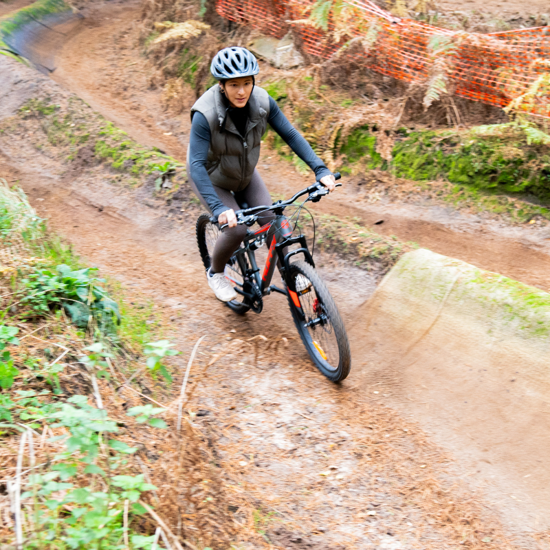 24" Huffy Marker MTB (Age 8-12) – Full-Suspension Trail Bike Gunmetal Grey