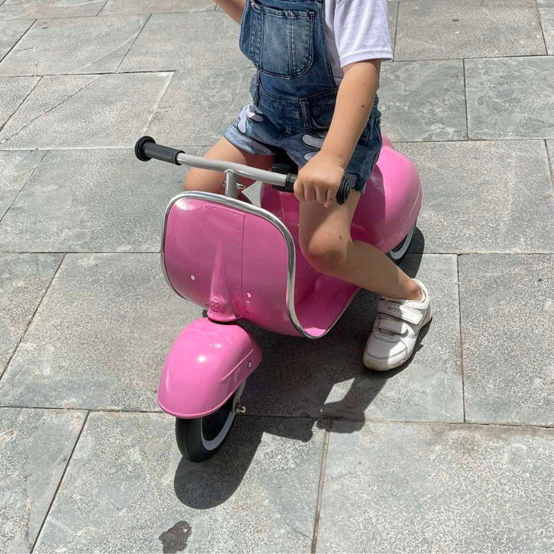 AMBOSSTOYS Primo Ride-On Scooter 2-5 years