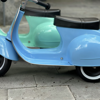 AMBOSSTOYS Primo Ride-On Scooter 2-5 years