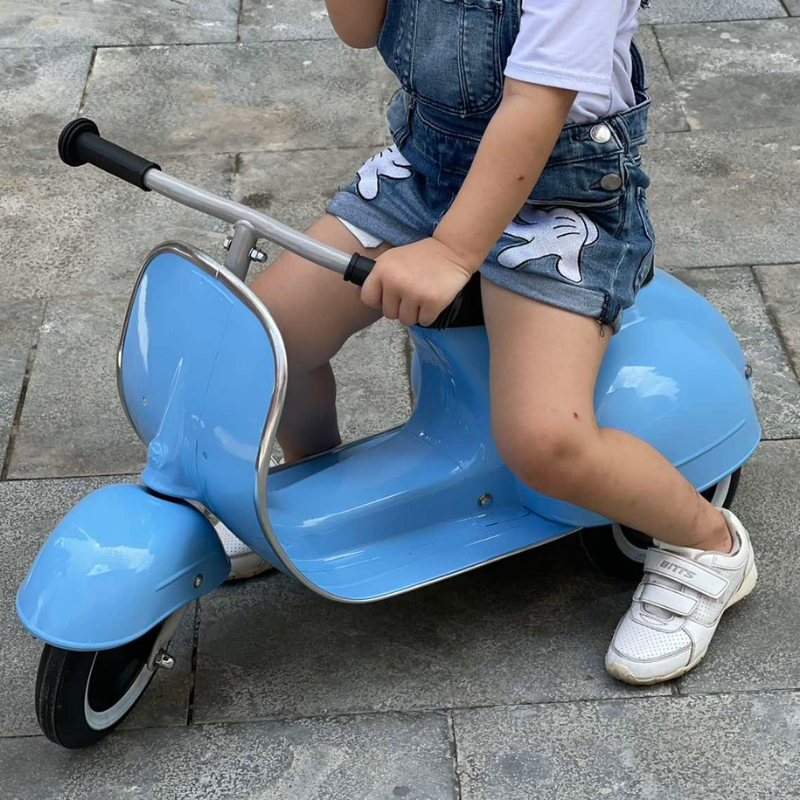 AMBOSSTOYS Primo Ride-On Scooter 2-5 years