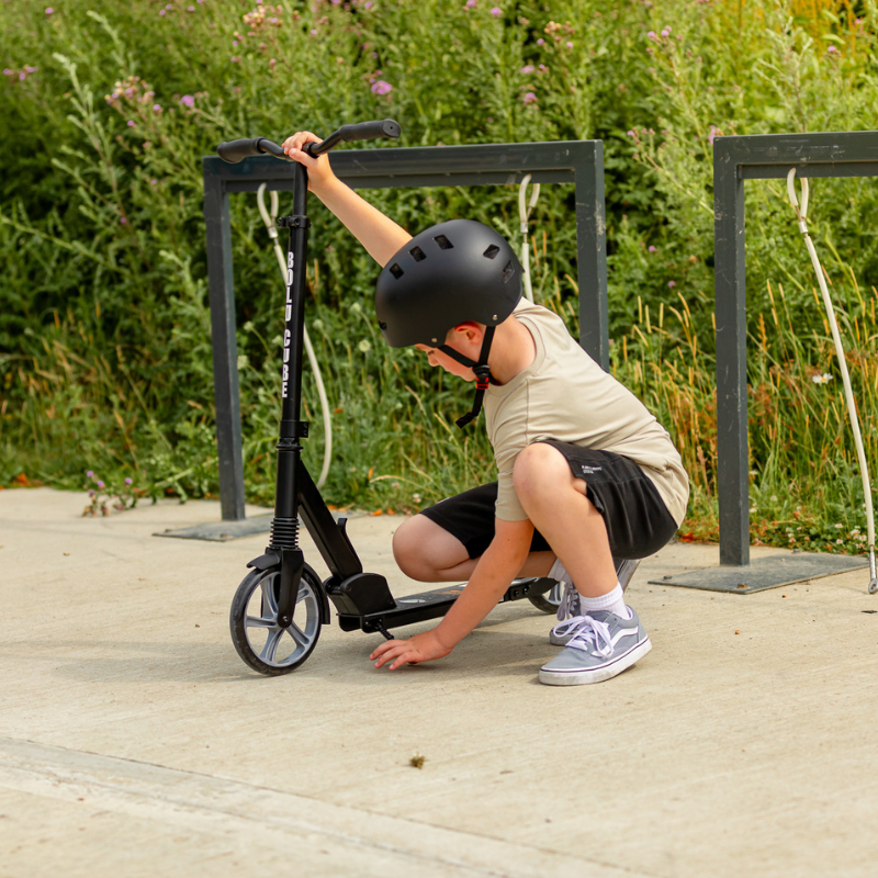 BOLDCUBE Big 2 Wheeler Scooter Black 8yrs-Adult