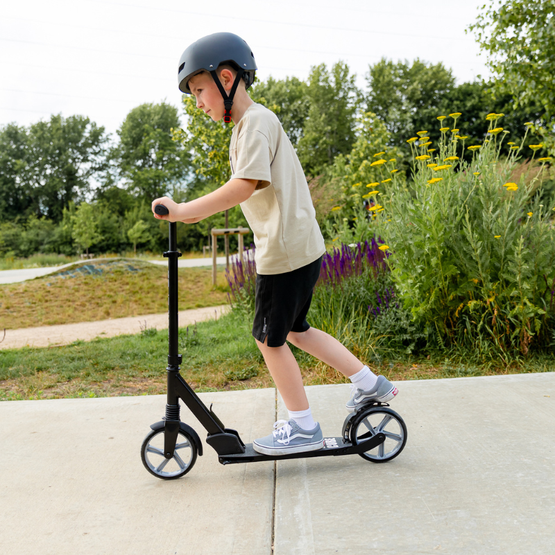 BOLDCUBE Big 2 Wheeler Scooter Black 8yrs-Adult