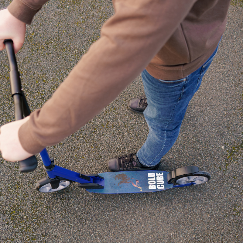 BOLDCUBE Big 2 Wheeler Scooter Navy 8yrs-Adult