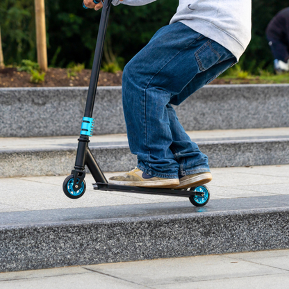 BOLDCUBE Deluxe Stunt Scooter Cyan 8+ years