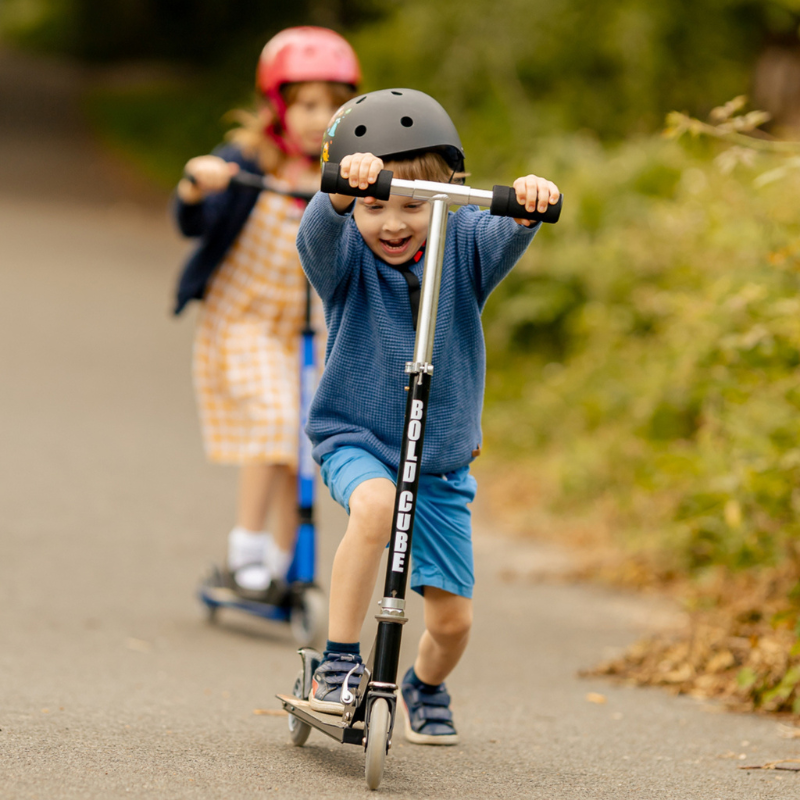 BOLDCUBE Kids 2 Wheel Foldable Scooter Black 4-9 years