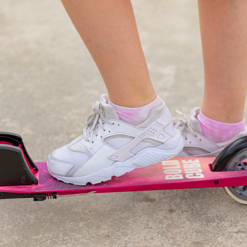 BOLDCUBE Kids Deluxe 2 Wheel Scooter Fuchsia 6-14 years