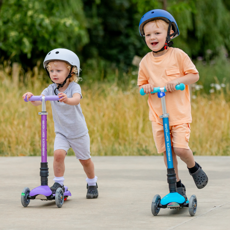 BOLDCUBE Kids Dinosaur Teeny Fold 3 Wheel Scooter 2-8 years