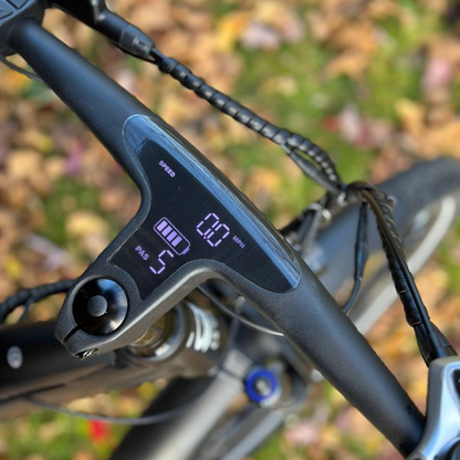 GIN X 500W: Electric Hybrid Bike Crossbar Black- Sleek Display
