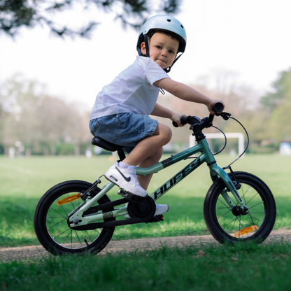 Lightweight 14" Kids Bike in Green | Safe Starter Bike for Ages 4–6