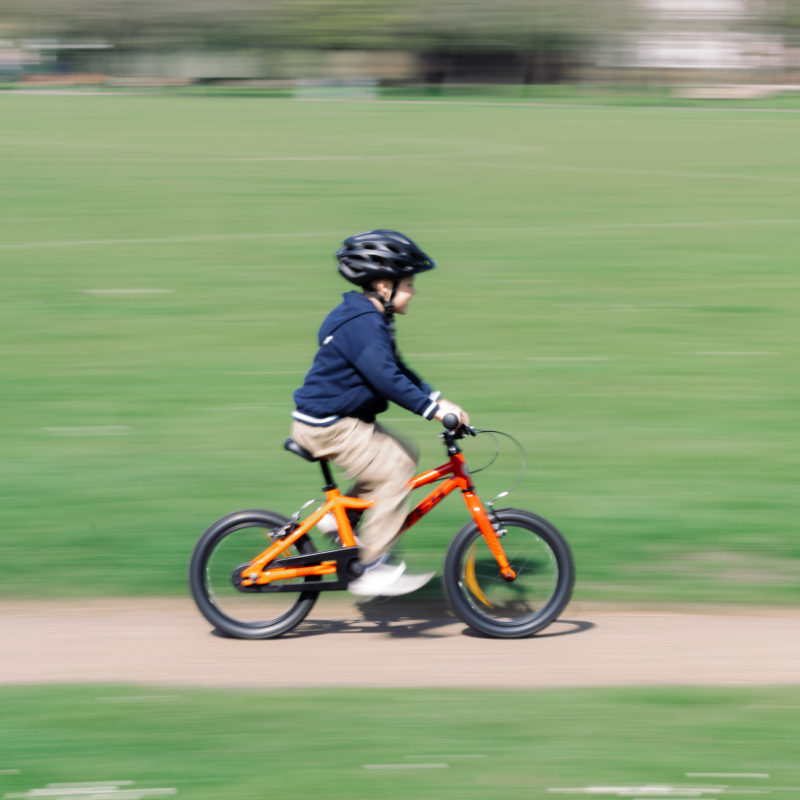 Lightweight 16" Kids Bike in Red | Safe Starter Cycle for Ages 4–6